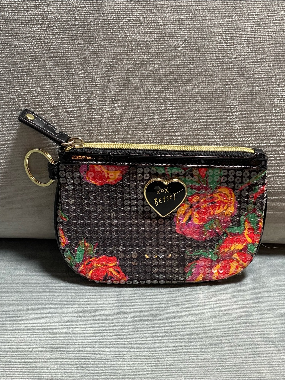 Betsey Johnson Black Floral Sequin Small Clutch with Gold Heart Accent, zip EUC